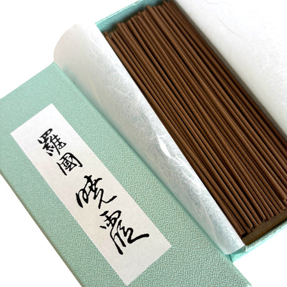 RAKOKU AKIGASUMI – Exceptional Aloeswood 100 sticks